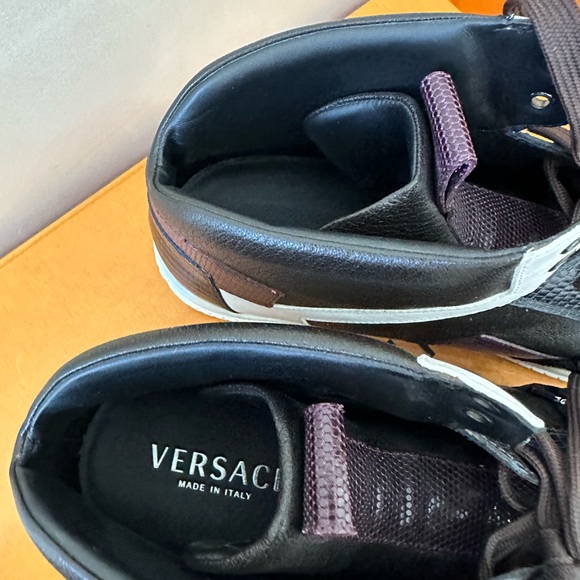 VERSACE Stylish Black High-Top Men\'s Sneakers NEW main image 1